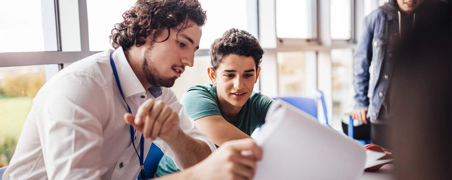 Tutoría archivos - Universidad Católica De Colombia